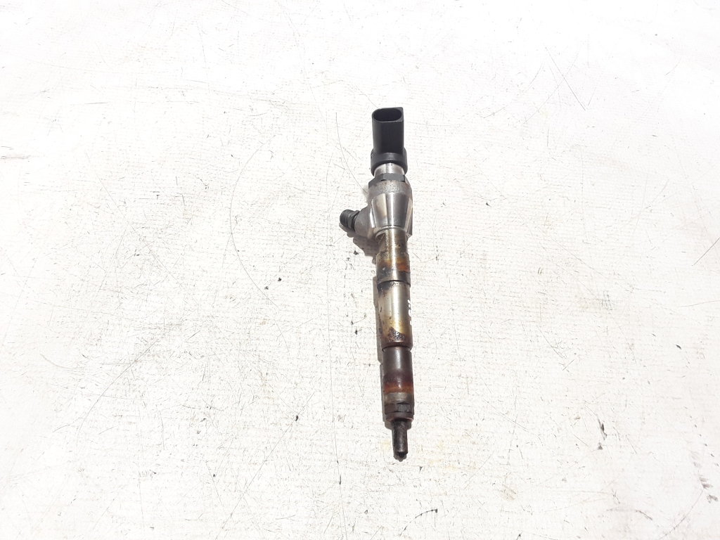 Used RENAULT Scenic Fuel injector 166008052R