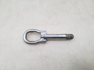  Tow hook 