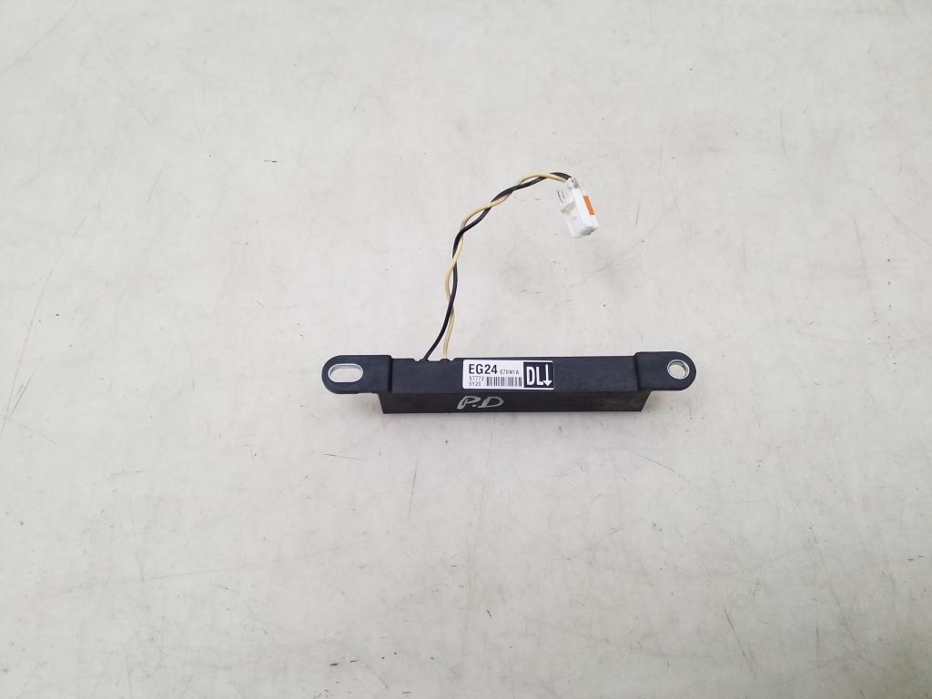 MAZDA CX-7 1 generation (2006-2012) Antena EG24676N1A 24943727