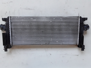 Opel Zafira C (2011–2026) Vahejahuti radiaator 111554 - 2