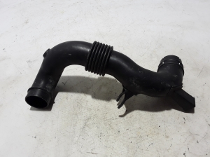  Air intake hose 