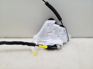 NISSAN Juke F16 (2018–2026) Front door lock 805006PA1A - 5
