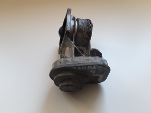   Accelerator valve 
