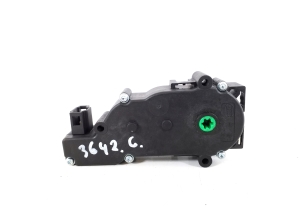 Mercedes Benz E-Class W212 (2009–2015) Heckklappe Zuziehhilfe A2047500060 - 3