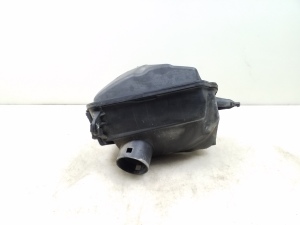 NISSAN Qashqai (2006–2013) Luftfiltergehäuse 1022318S01 - 3