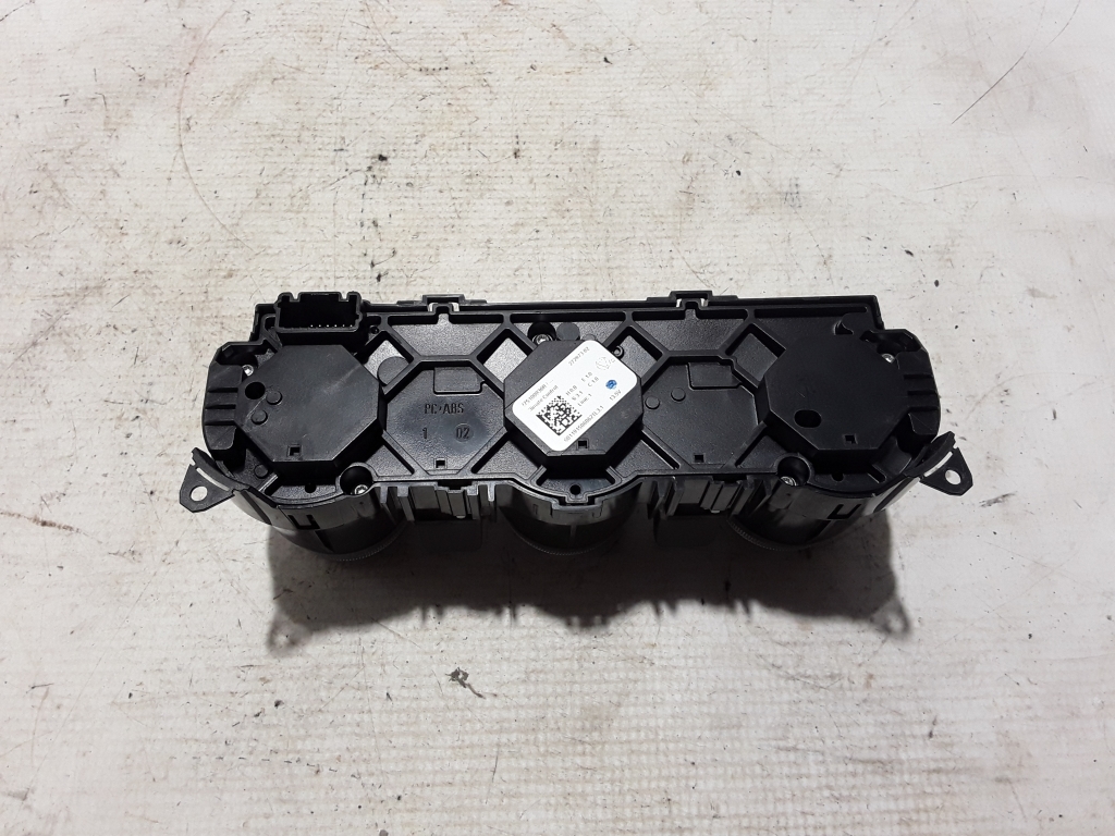 RENAULT Captur 2 generation (2019-2023) Climate  Control Unit 275100936R 22475244