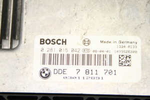 BMW 1 SERIES E87 (2003–2012) Engine control unit 7811701 - 3