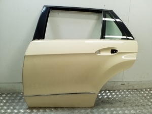   Rear side doors 