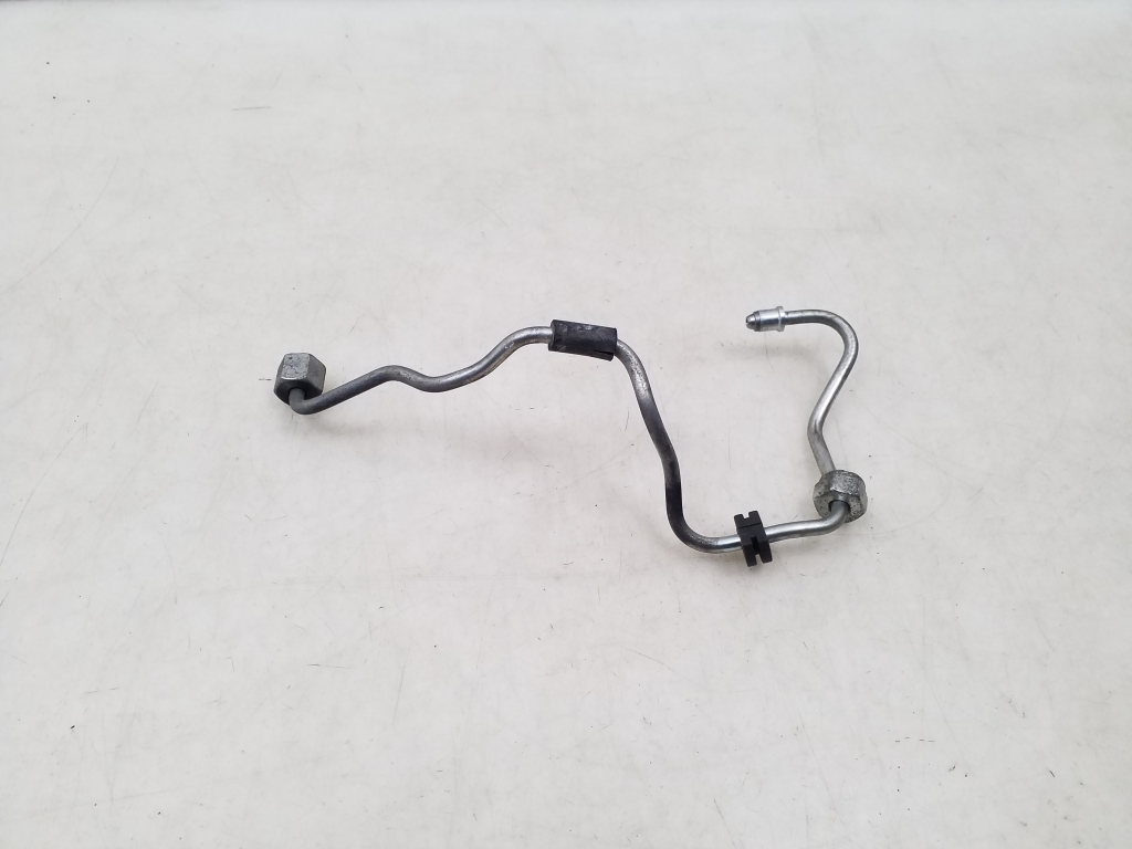 Used BMW X1 Fuel injector tubes