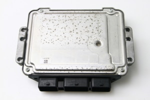 Citroen C5 I (2001–2008) Engine control unit 9663245780 - 3