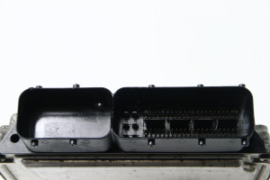 Kia Carens (2006–2013) Engine control unit 391162B040 - 2