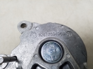  Strap tensioner 