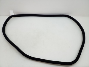   Tagumise küljeukse tihend uksel  - A2216970951 