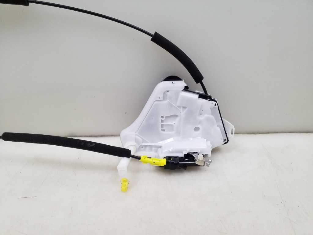 NISSAN Juke F16 (2018–2026) Front door lock 805006PA1A NISSAN Juke F16 (2018–2026) Front door lock 805006PA1A