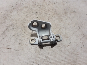 RENAULT Captur (2019–2026) Rear side door upper hinge 804007332R - 3