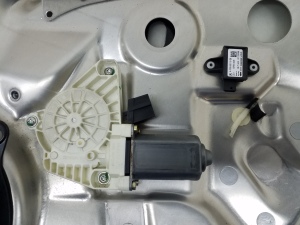 Mercedes Benz S-Class 221 (2005–2013) Aizmugurējo durvju logu pacēlājs A2217300246 - 2