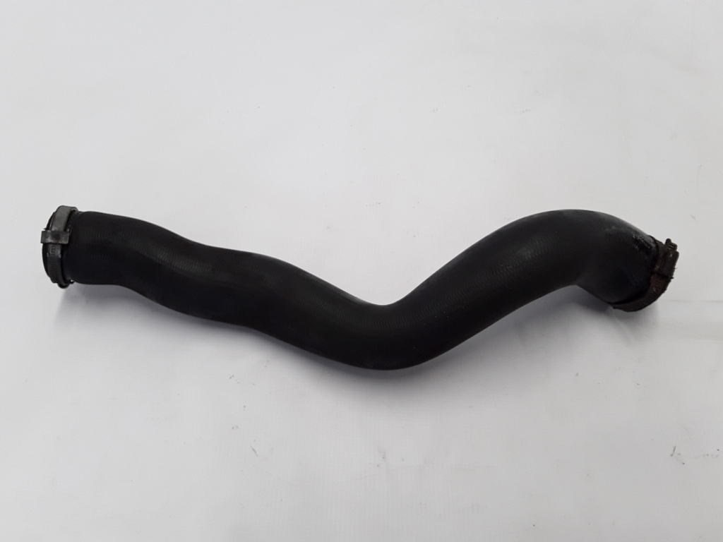 VOLVO V60 1 generation (2010-2020) Right Side Intercooler Hose 31338222 22299967