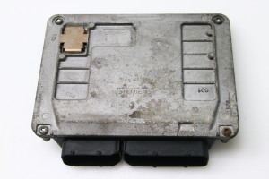 Skoda Fabia MK 1 (1999–2008) Motorsteuergerät 03E906033A - 3