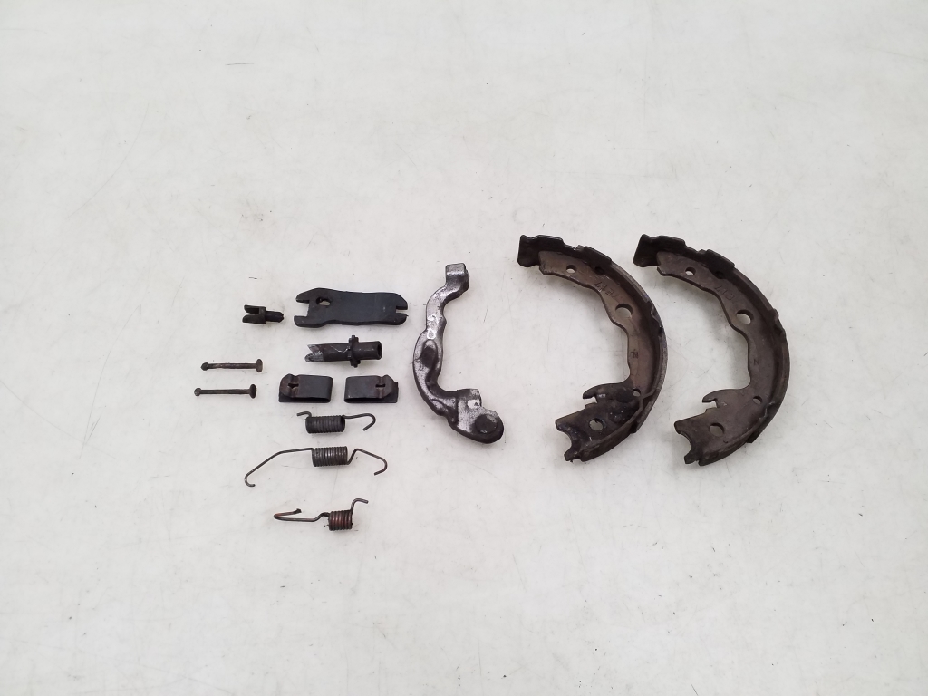 Used NISSAN Qashqai Handbrake pads