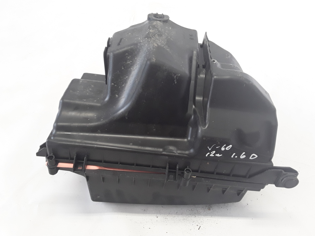 VOLVO V60 1 generation (2010-2020) Luftfilterboks 31274475 22299963