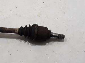 Opel Vivaro A (2001–2014) Esimene veovõll ja selle osad 8200776535 - 2