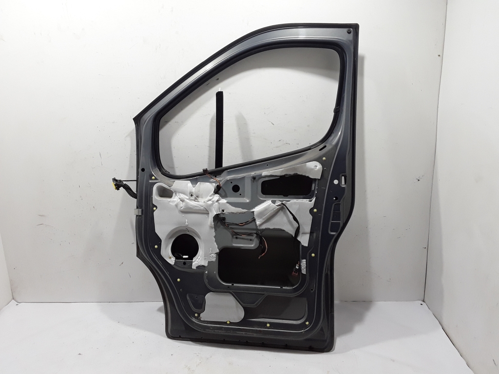 OPEL Vivaro Front Right Door 7751478601 22475643