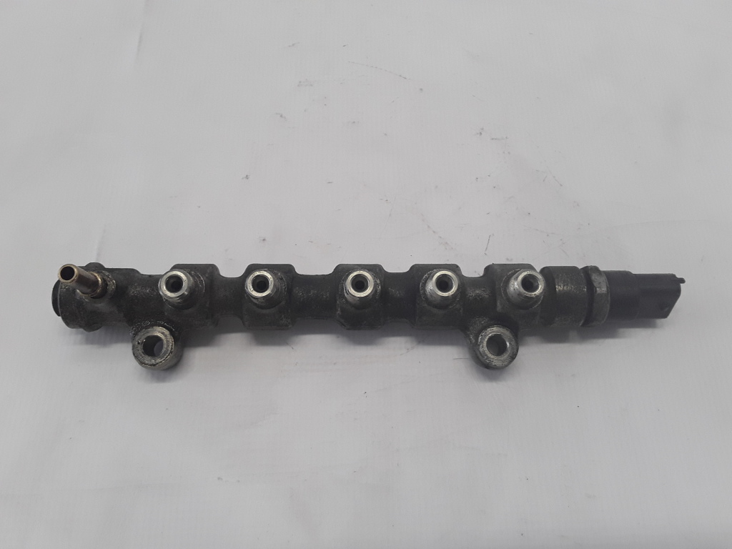 RENAULT Trafic 2 generation (2001-2015) Fuel Rail 8200378703 22299955