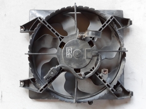Hyundai Santa Fe (2006–2012) Dzesēšanas ventilators un tā daļas 253802B000 - 2