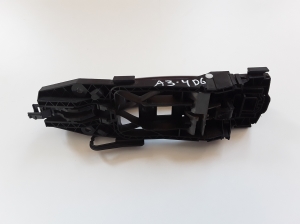 AUDI A3 8V (2012–2020) Rear side door exterior handle and its parts 7P6839885 - 3