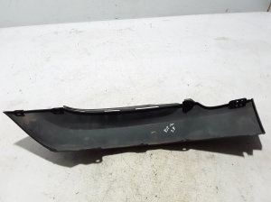  Front bumper trim strip 