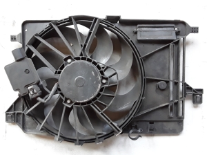 Ford Focus (2011–2018) Jahutusventilaator ja selle osad 8V618C607ED - 3