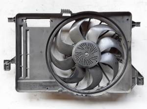   Kühlerlüfter und seine Teile  - 8V618C607EB 