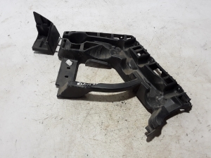   Rear bumper bracket 