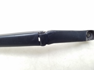  Windshield wiper blade 