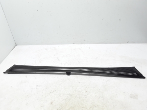   Wiper cowl trim panel  - 668117583R 