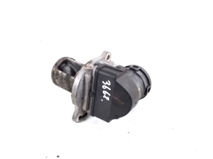  EGR valve 