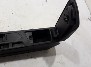 RENAULT Megane IV (2016–2022) Keskkonsool 969109180R - 2