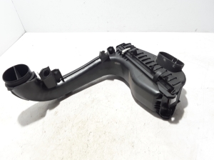 BMW 5 SERIES F11 (2010–2017) Luftfiltergehäuse 8573869 - 3