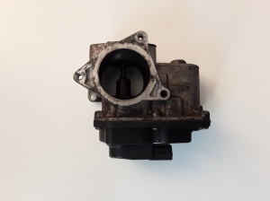  EGR valve 