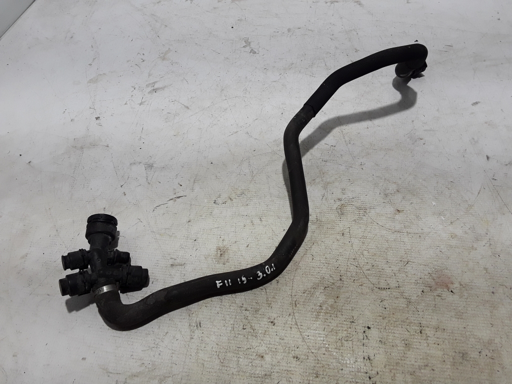 BMW 5 Series F10/F11 (2009-2017) Right Side Water Radiator Hose 8511760 22475328