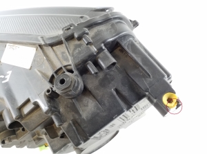 Skoda Karoq (2017–2026) Esituli 57B941016B - 2