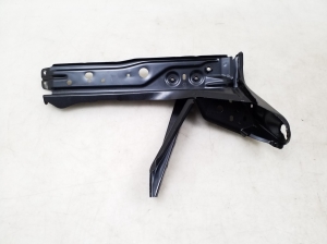 Subaru Legacy (2014–2026) Weitere Details des Frontrahmens - 2