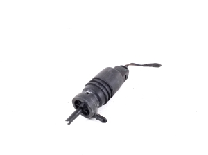 Mercedes Benz CL-Class C216 (2006–2014) Front windshield washer pump A2218690121 - 2