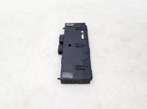 BMW 5 SERIES E61 (2004–2010) Heated seat switch 6952471 - 2