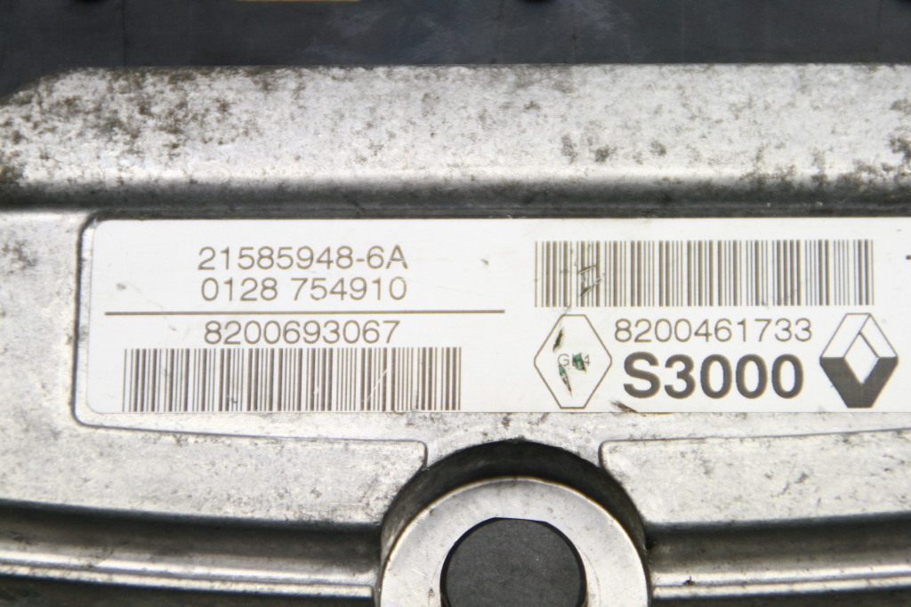 RENAULT Clio 3 generation (2005-2012) Блок управления двигателем 8200461733 24719533