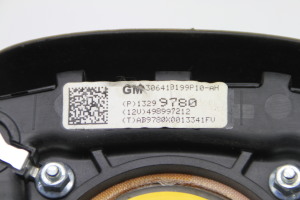 Opel Astra J (2009–2017) Stūres drošības spilvens 13299780 - 2