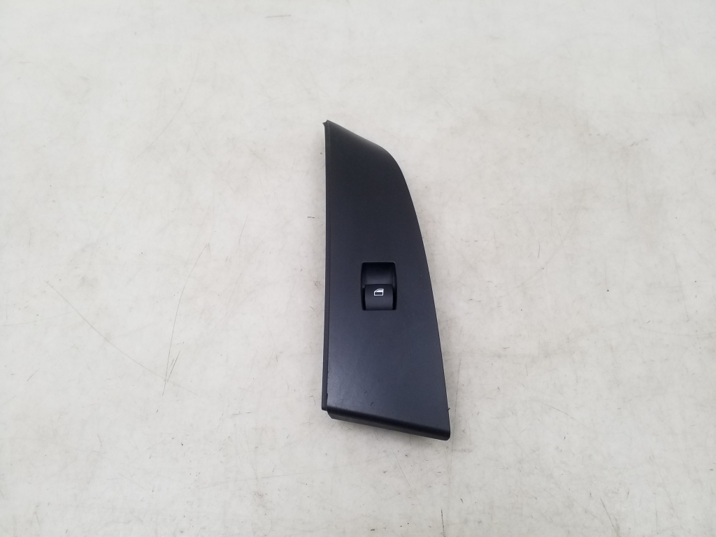 BMW 5 Series E60/E61 (2003-2010) Front Right Door Window Switch 6922244 24945666