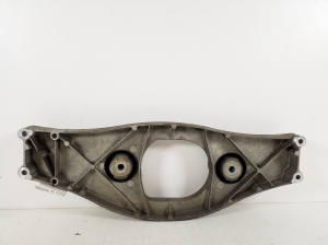Mercedes Benz CL-Class C216 (2006–2014) Tagumise diferentsiaali kinnitus A2213521406 - 2