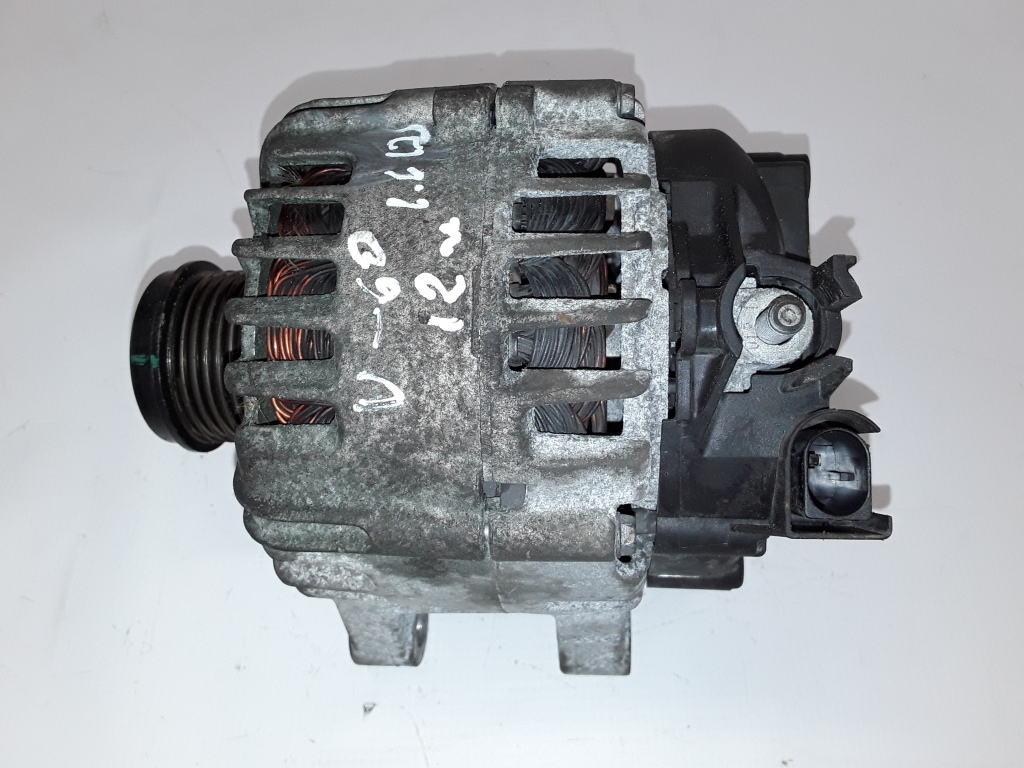 VOLVO V60 1 generation (2010-2020) Generatorius 30644799 22299902