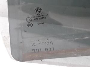 BMW 5 SERIES G31 (2017–2026) Aizmugurējo sānu durvju stikls 7339463 - 3